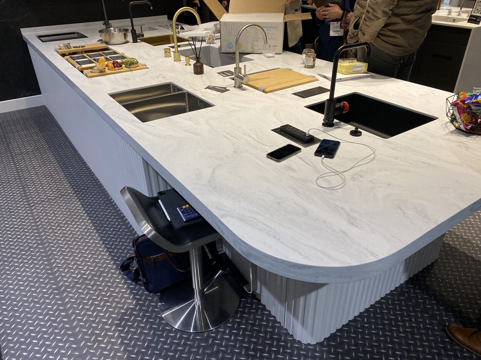 Corian CARRARA LINO Counter Production Ltd